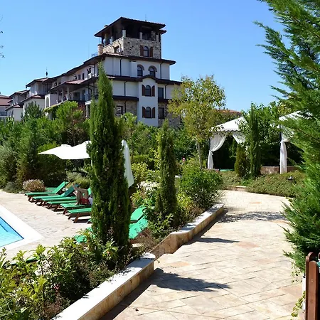 Apartcomplex Esteban Aparthotel *
