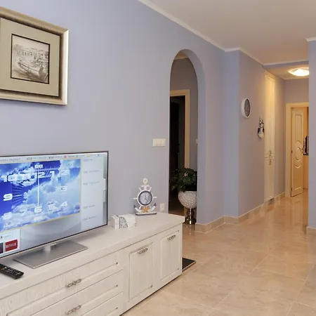 Apartcomplex Esteban Nesebar