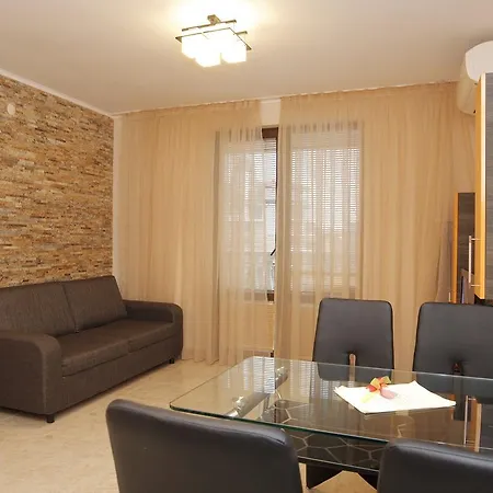 Aparthotel Apartcomplex Esteban