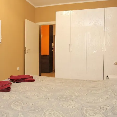 Apartcomplex Esteban *